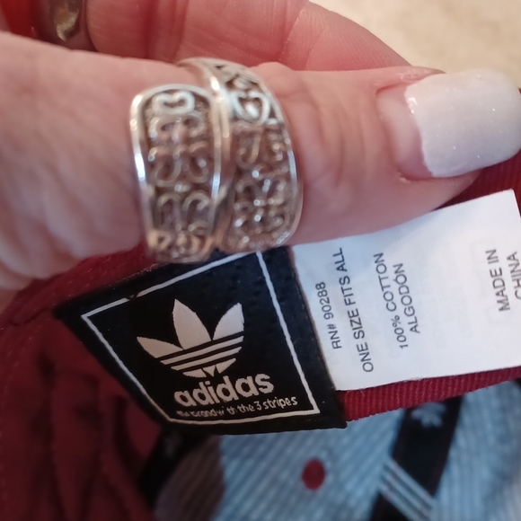 ADIDAS Hat - Picture 8 of 8